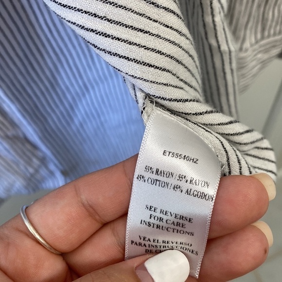 En Crème Button up Blouse Striped Long Sleeve - Picture 5 of 5